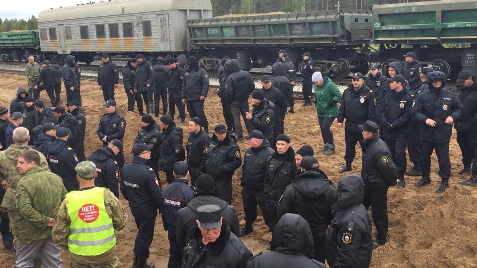 Охрана стройки применила силу против защитников Шиеса