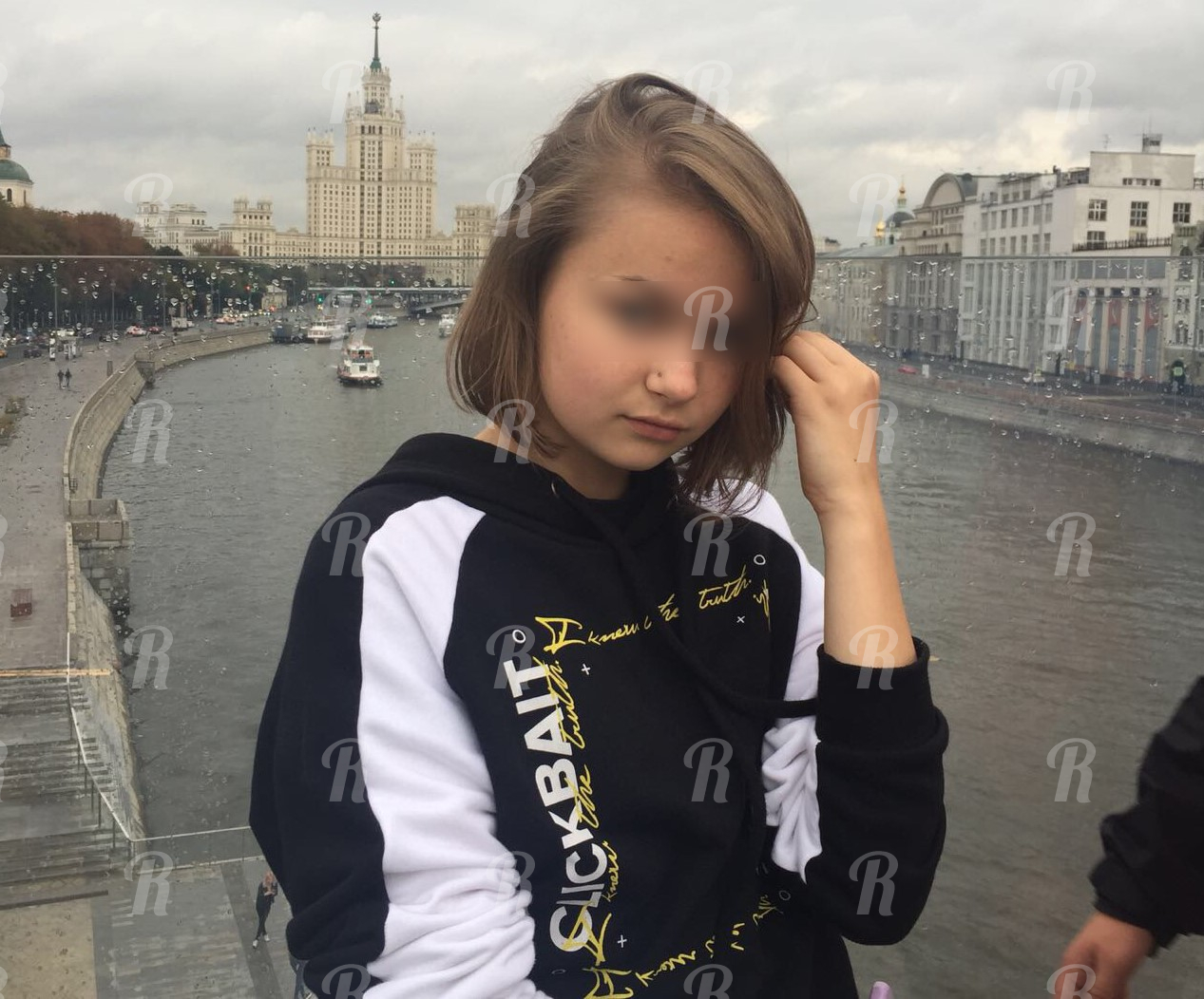 Вожатую выгнали из школьного лагеря из-за фото пряника с плесенью