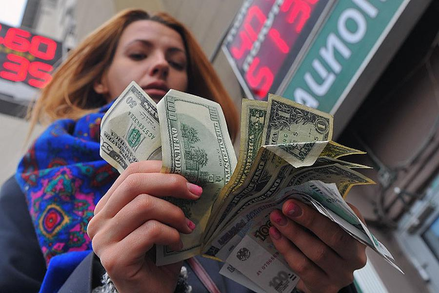 Курс российского рубля снова удивит россиян