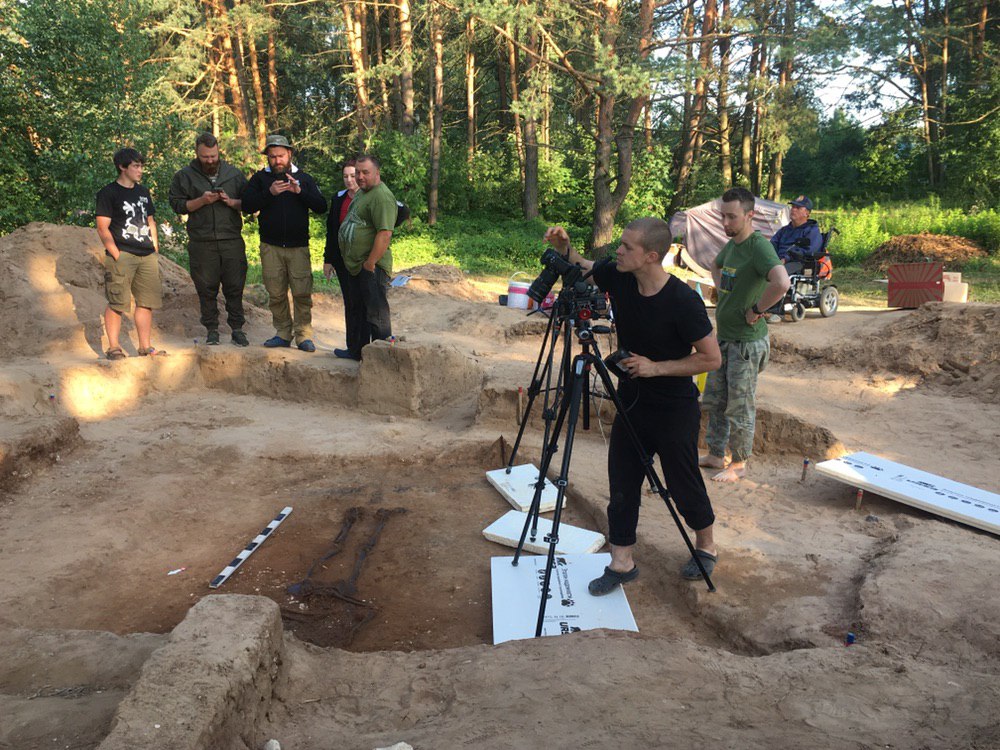 Погребение тысячелетней давности найдено в Смоленской области