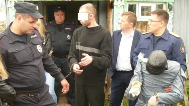 Дачник был шокирован страшной находкой под дачным туалетом