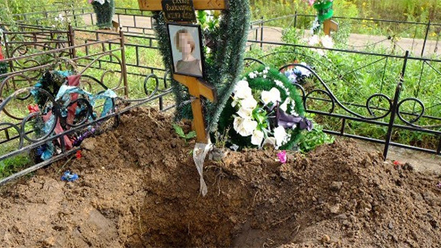 Не смирился со смертью возлюбленной и выкопал ее из могилы
