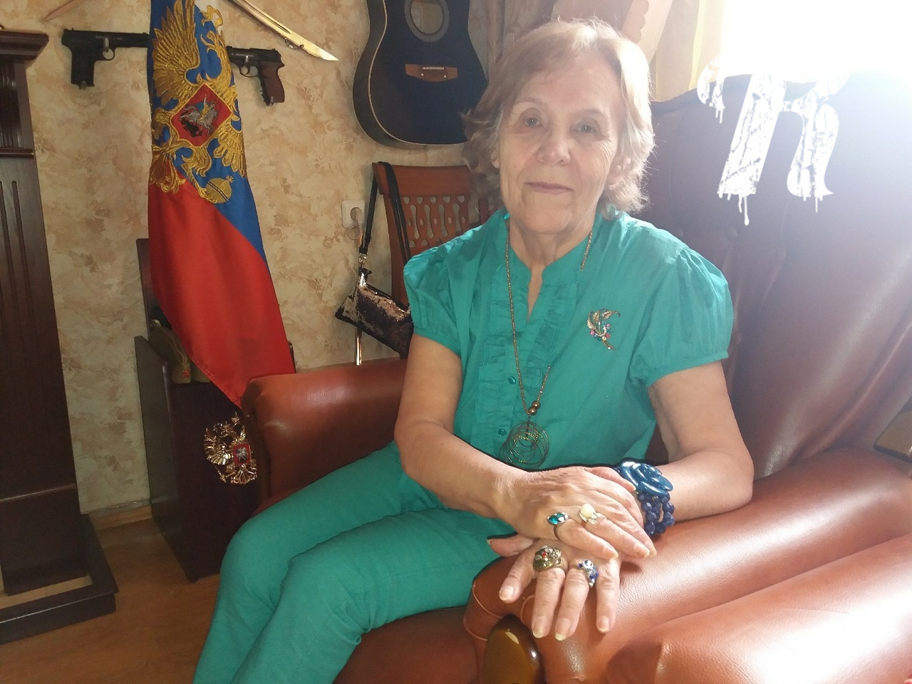 «Примите еще раз мои поздравления на счет смерти вашей мамашки!»