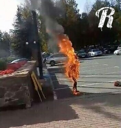 В Удмуртии мужчина поджег себя у вход в Госсовет
