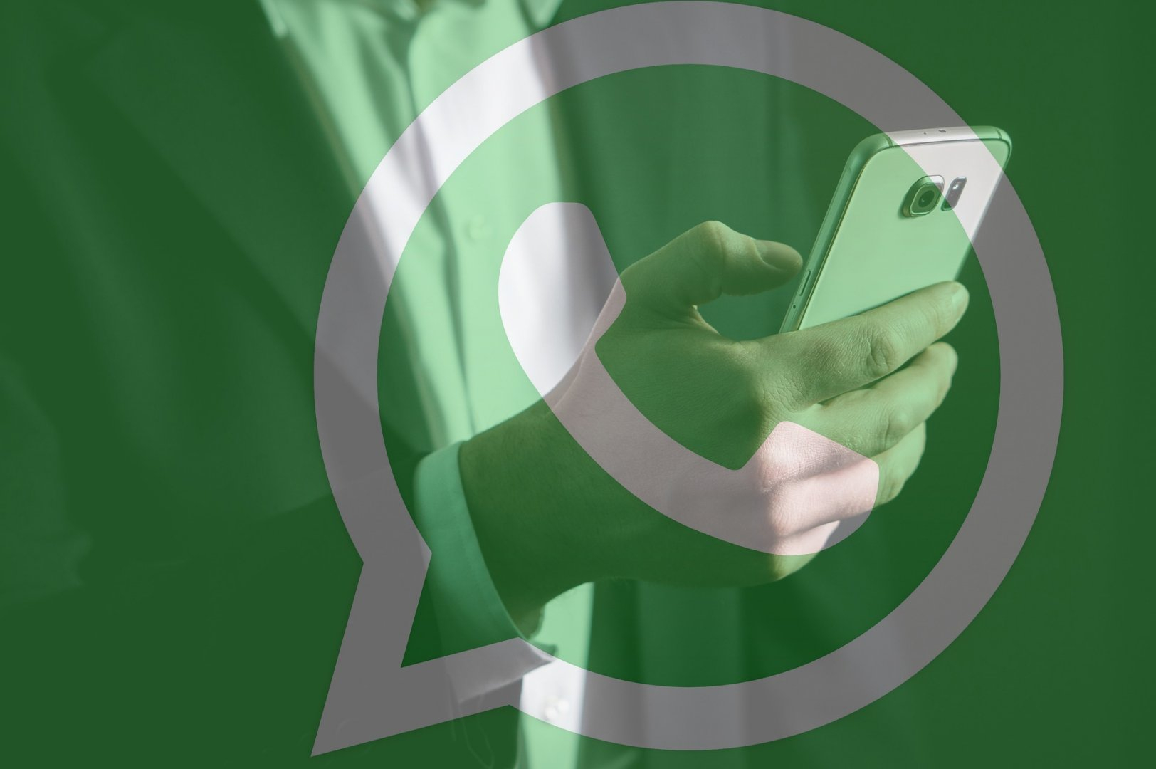 В Амурской области двух женщин оштрафовали за сообщения в WhatsApp