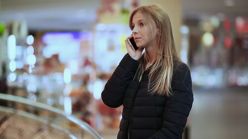 Свекровь захотела посплетничать с подругой, но ошиблась номером и набрала свою невестку
