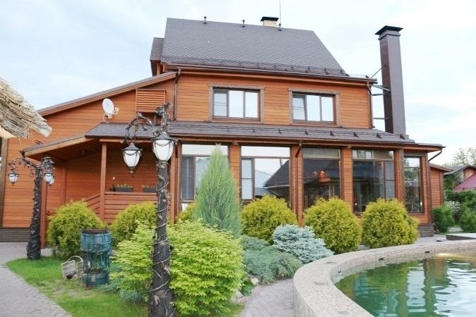 В Нижегородской области продается дом за 160 миллионов рублей. Слуги прилагаются