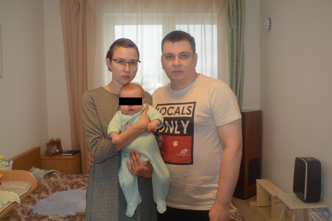 Родителей тяжелобольной девочки вызвали на допрос из-за сбора средств