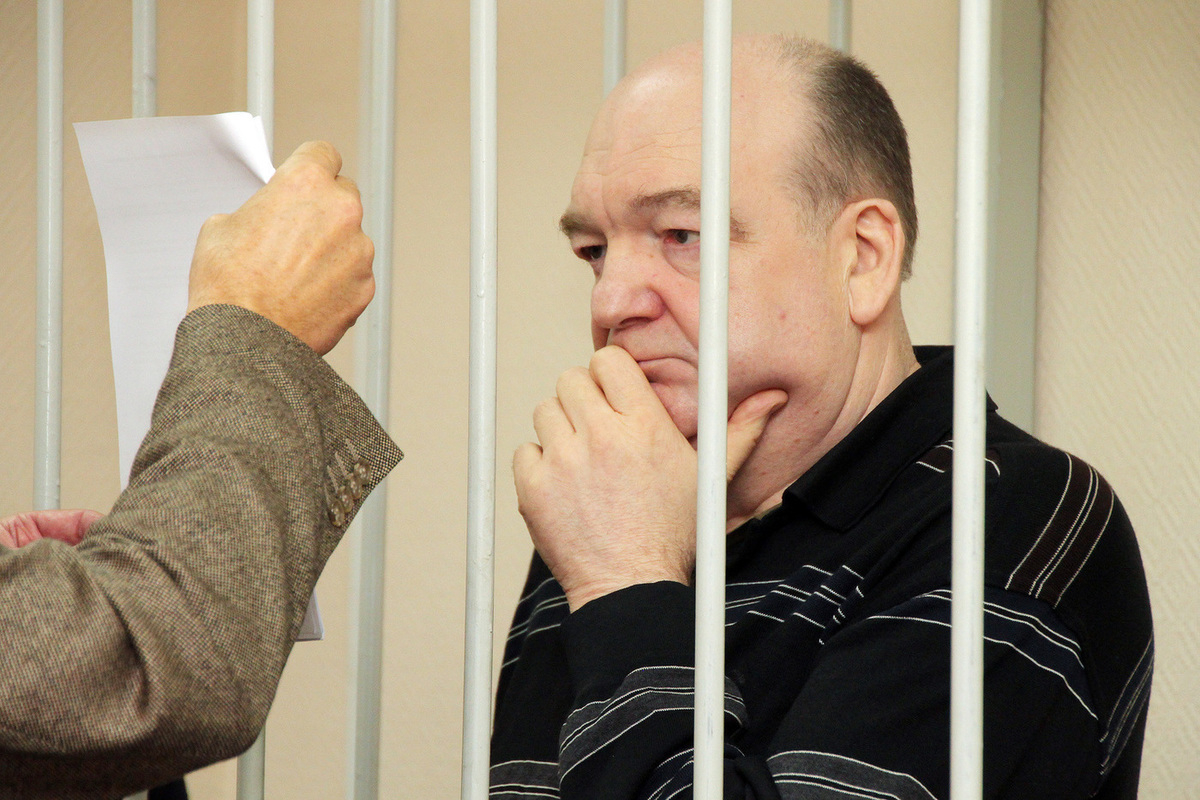 Экс-главу ФСИН, виновного в хищении 2,7 миллиарда рублей, освободили по УДО