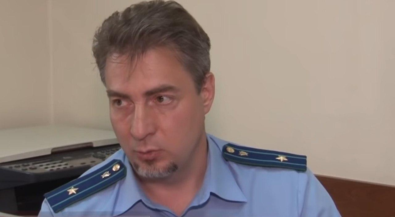 В Чите суд освободил из-под ареста экс-прокурора, обвиняемого в изнасиловании сожительницы