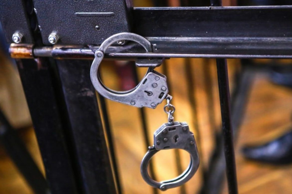 Полицейские, принудившие к сексу 17-летнюю волейболистку, приговорены к реальным срокам