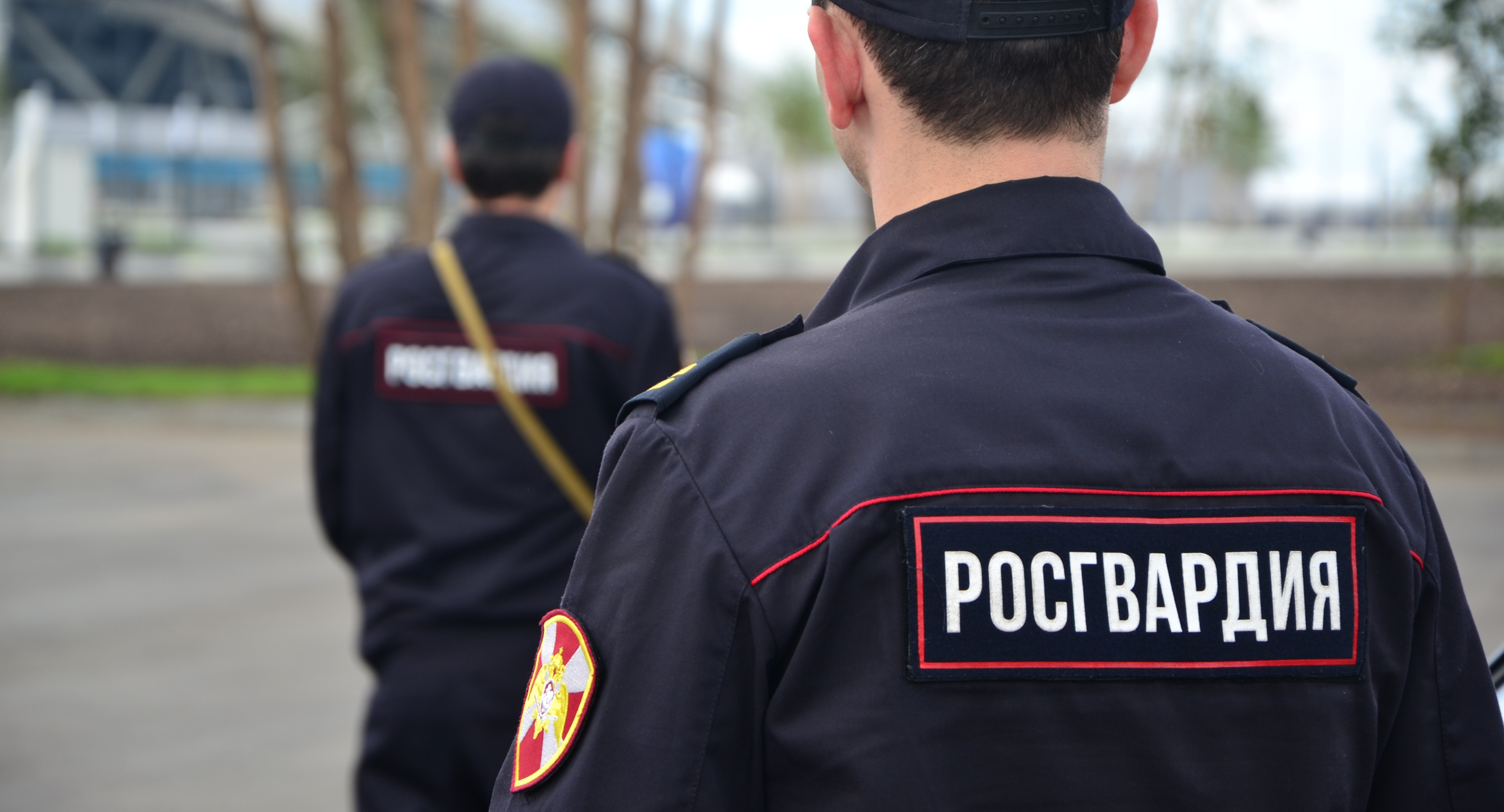 Росгвардеец изнасиловал сослуживца бутылкой водки