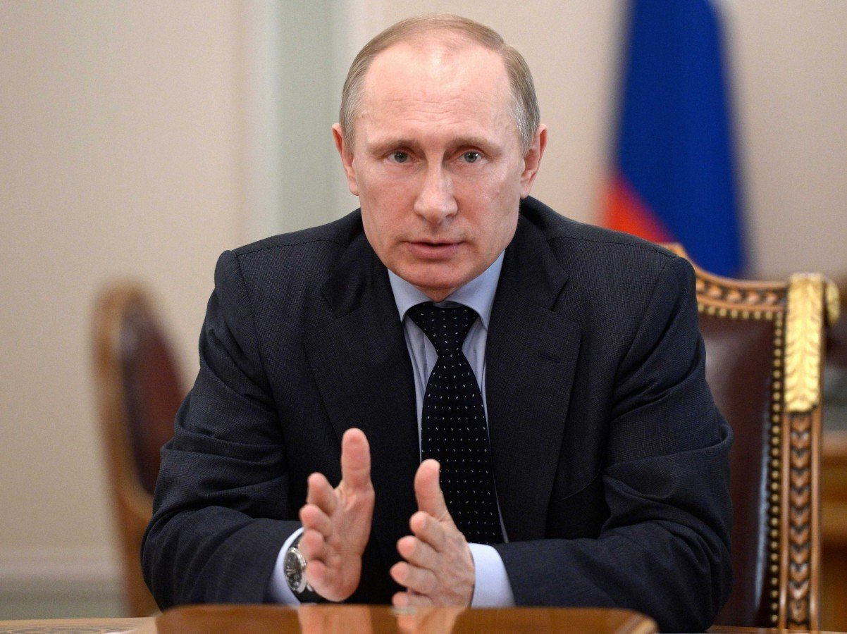 Путин присвоил двадцати городам звание