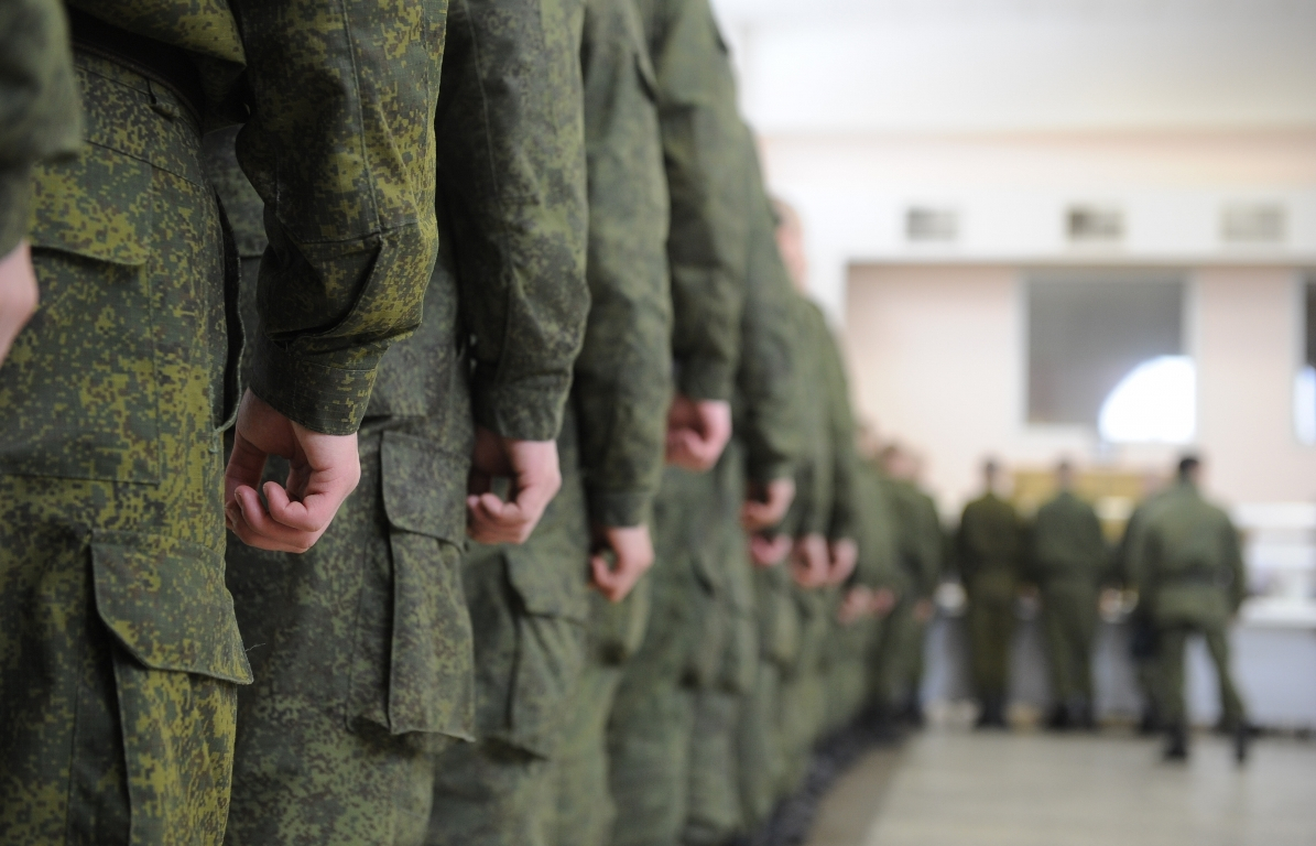 В Саранске заподозрили ковид у 13 призывников, больше недели ожидавших распределения в тесных казармах