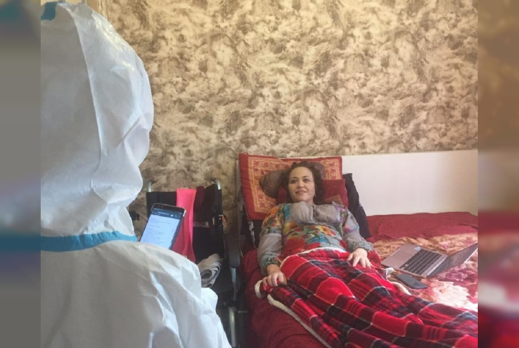 Суд отклонил иск прикованной к кровати женщины, которой мэрия Москвы выписала штрафы за нарушение самоизоляции