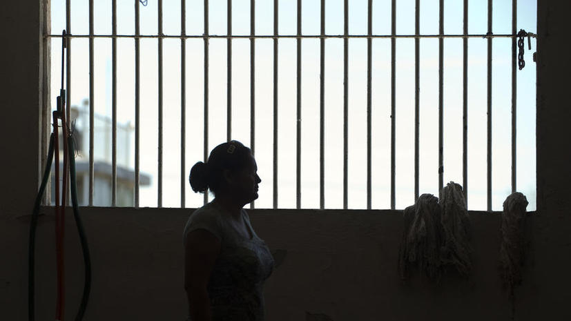 Жена жестоко отомстила любовнице мужа и сама же горько за это поплатилась