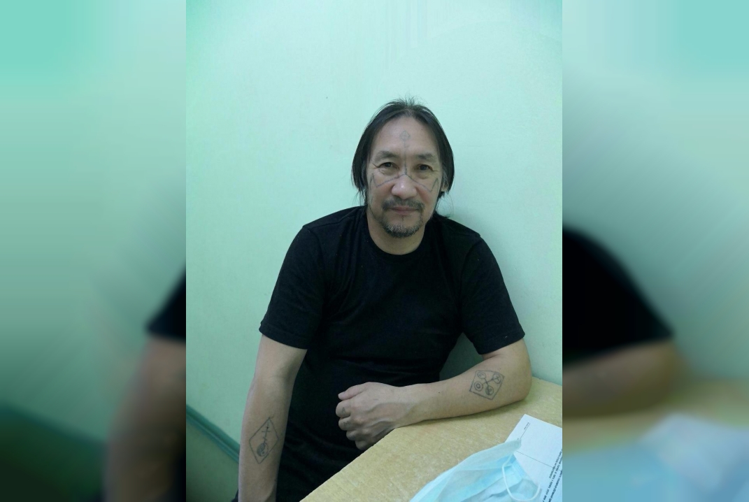 Сашу-шамана, изгонявшего Путина, выпустили из психоневрологического диспансера