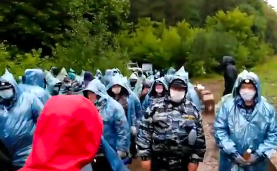 На Куштау приехал ЧОП и не пускает активистов к палаточному лагерю