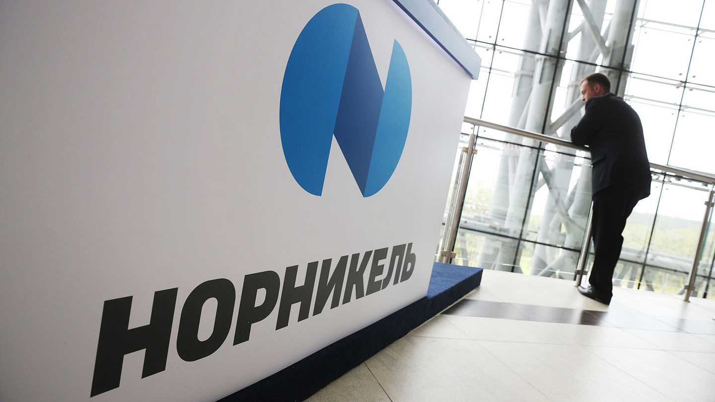 Прибыль «Норильского никеля» снизилась на 98%