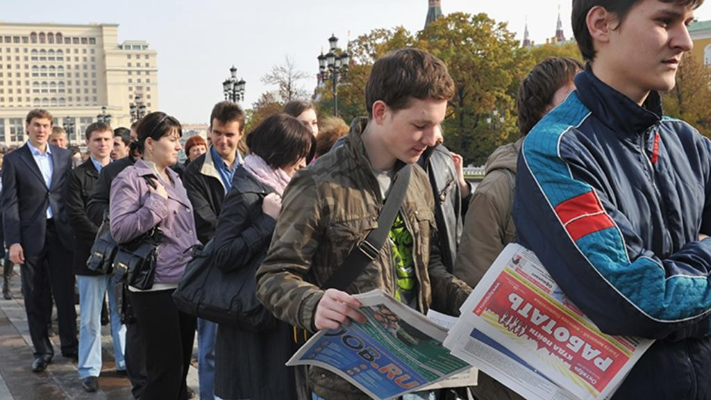 В Совфеде предложили платить по 35 тысяч безработным россиянам