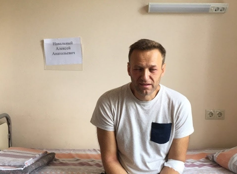 Алексей Навальный очнулся после многодневной медикаментозной комы
