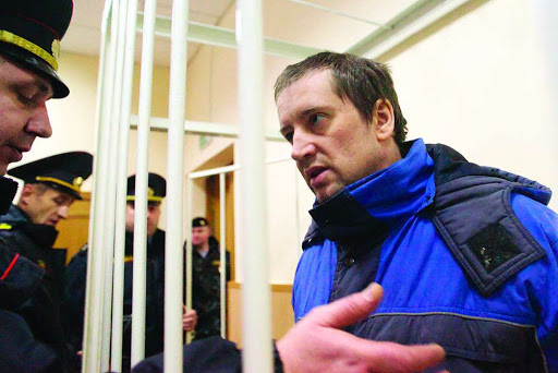 РПЦ не намерено лишать сана священника, осужденного за сутенерство
