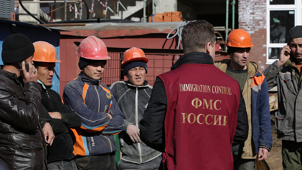 Мигрантам начнут платить российские пенсии?
