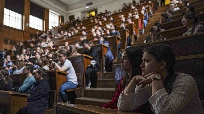 Вузы и колледжи Подмосковья перейдут на дистанционный формат
