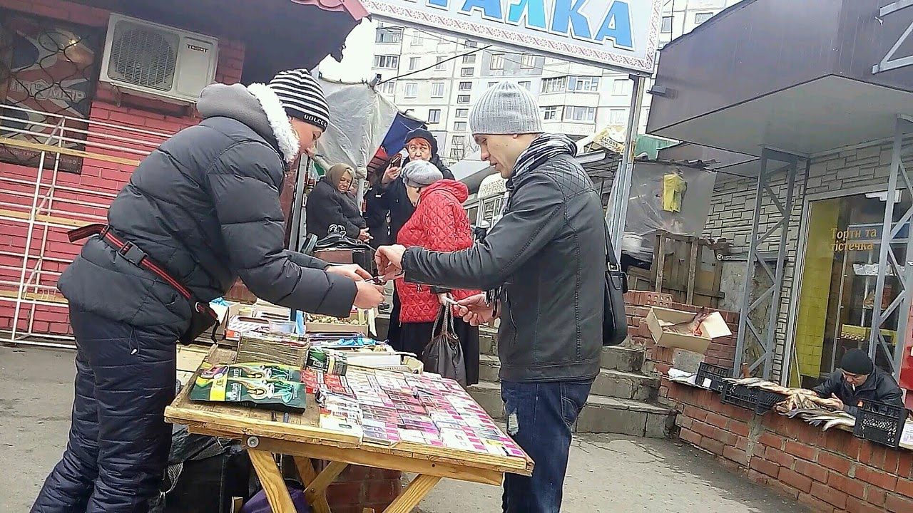 Повелители табака. Почти половина компаний рынка в России работала нелегально
