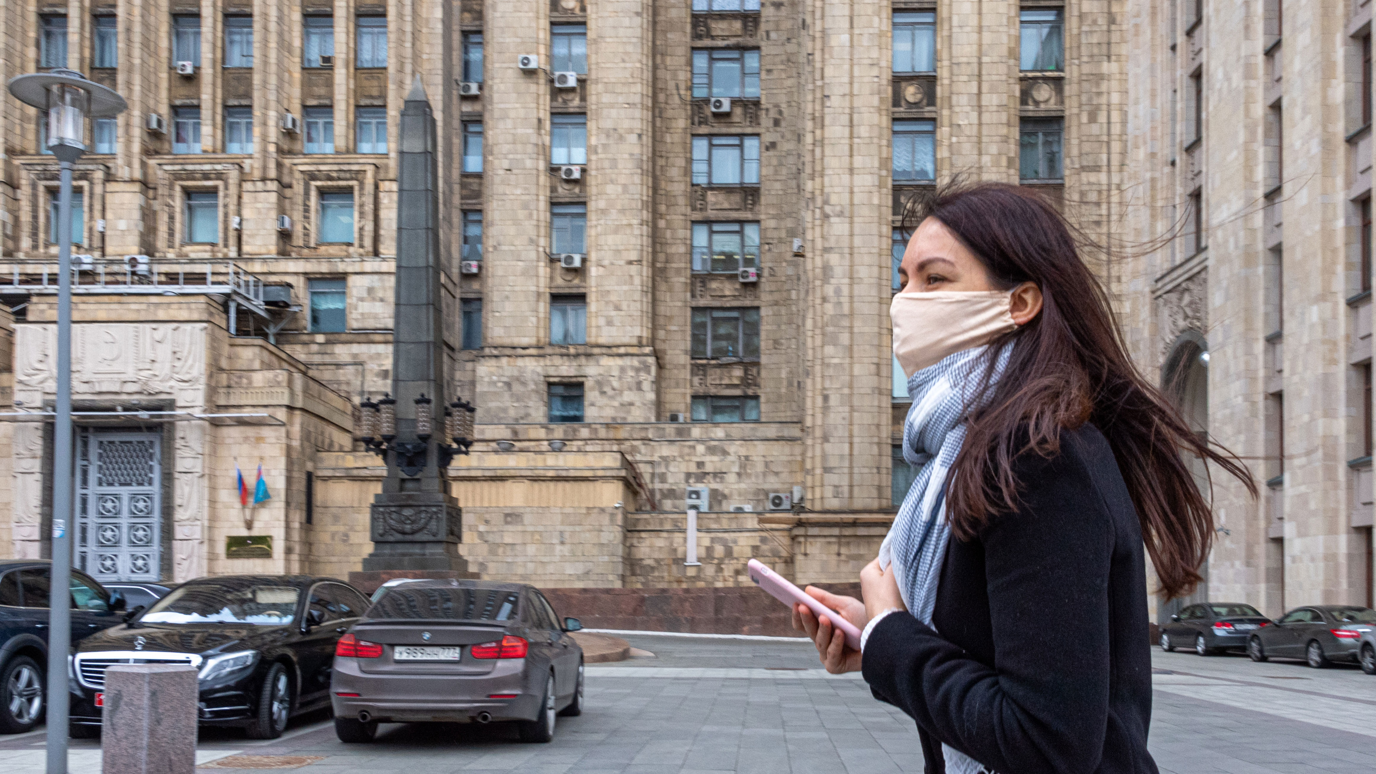 В Москве вводят новые ограничения из-за коронавируса