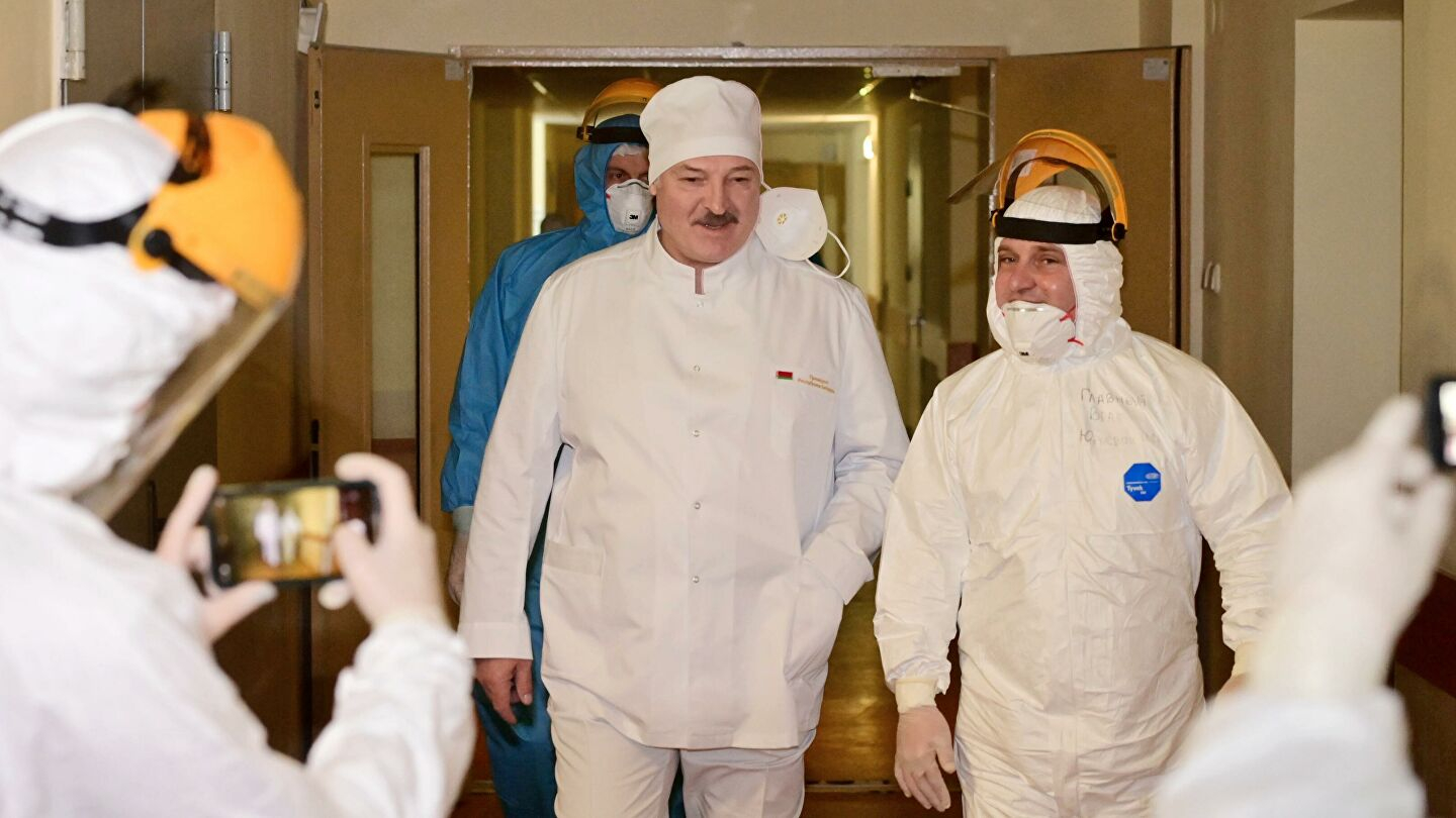 Лукашенко заявил, что не будет руководить страной при новой Конституции