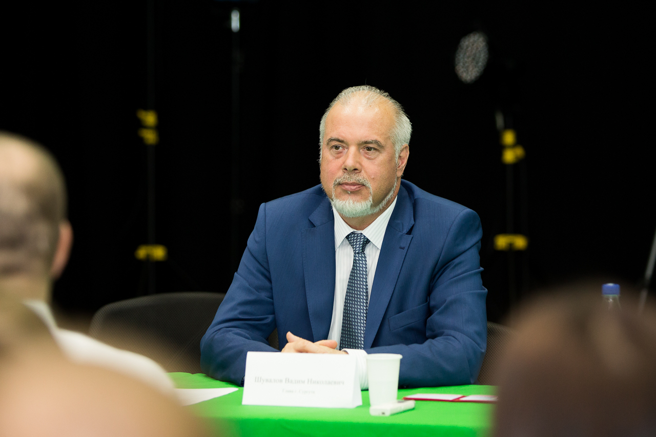 Мэр Сургута подал в отставку