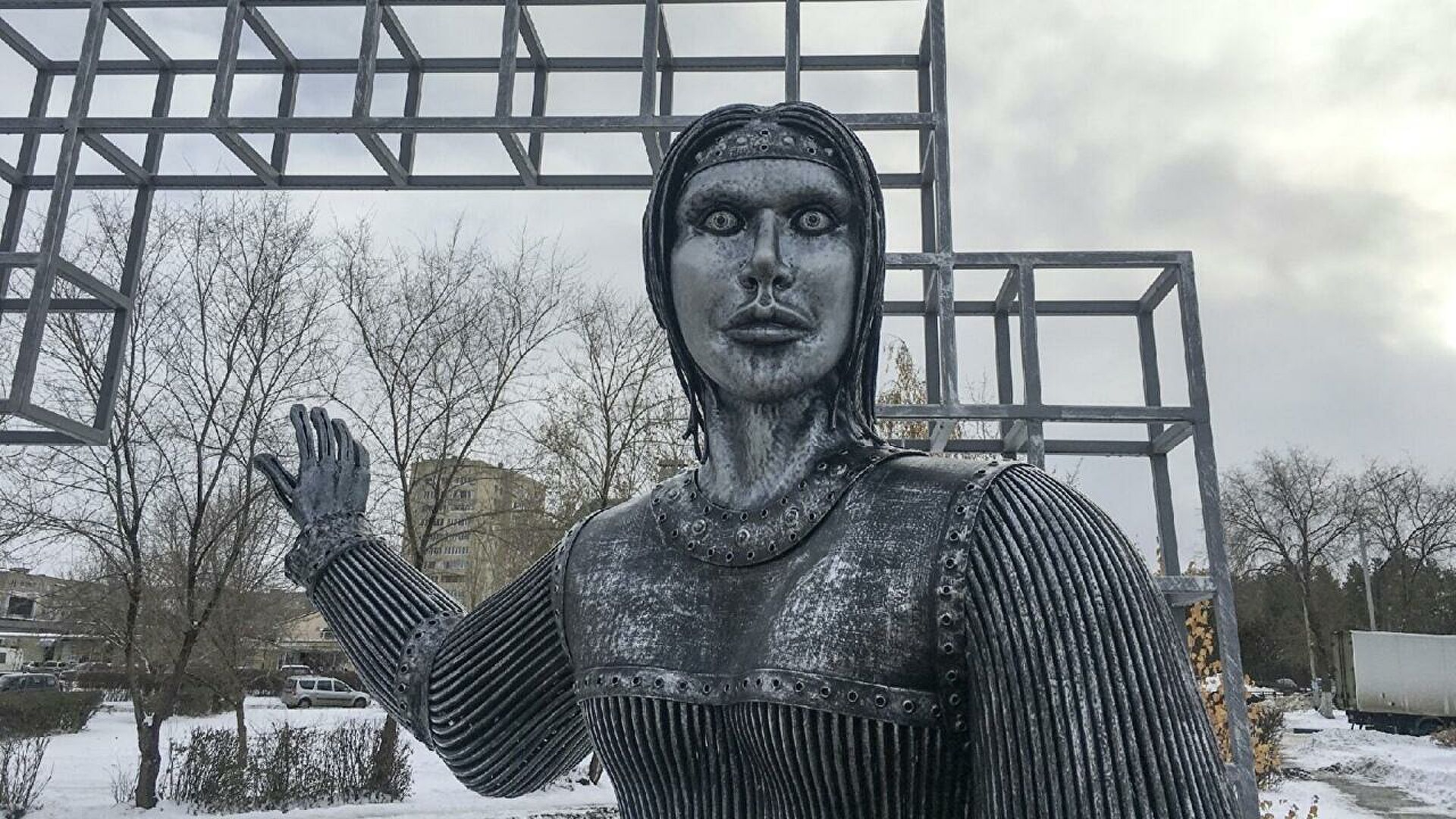 Новый памятник Алёнке откроют в Нововоронеже к 12 июня