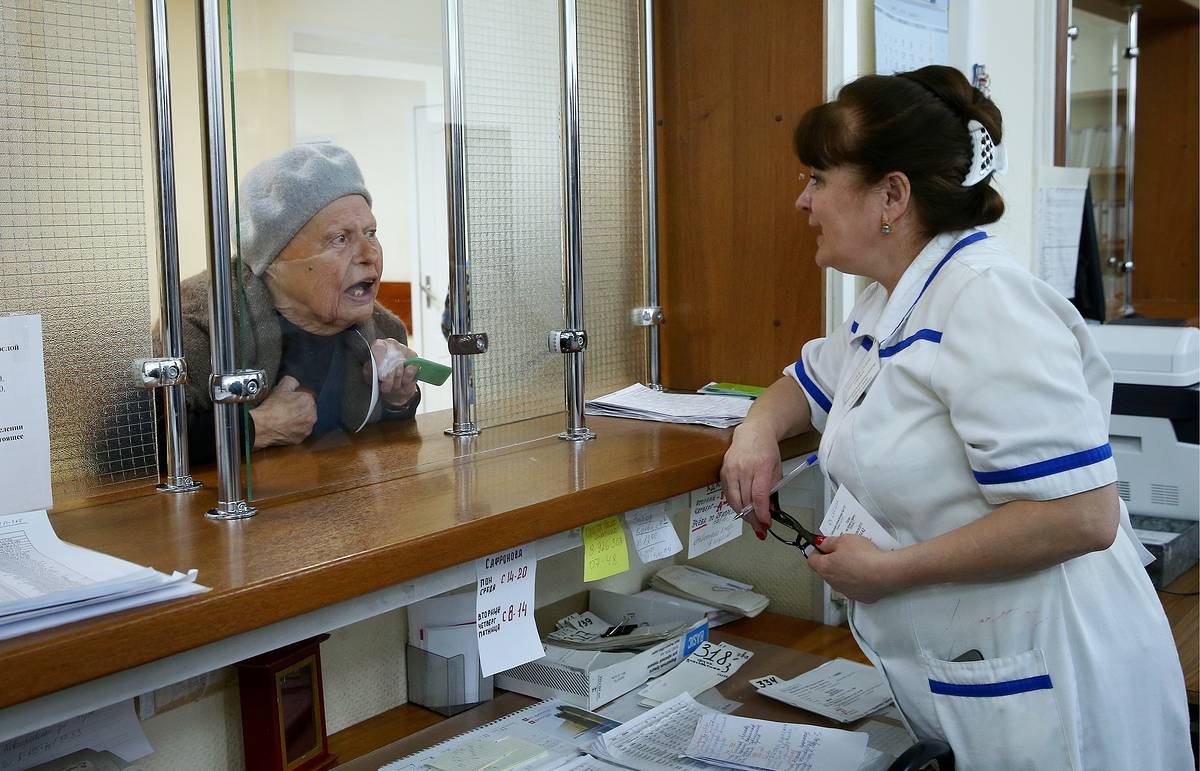 Здравоохранение задыхается: почему статистика по COVID-19 резко пошла вниз после праздников?