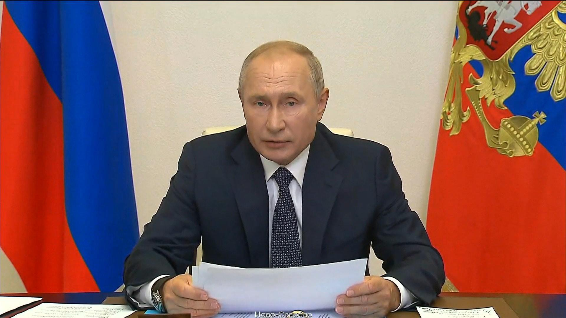 Путин объявил о начале массовой вакцинации