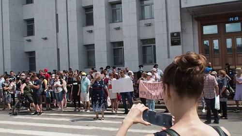 В отношении хабаровских активисток прекратили дело о применении насилия к полицейским