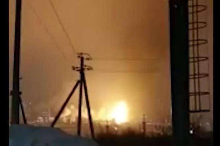 В Уфе взорвался завод ПАО «Уфаоргсинтез»