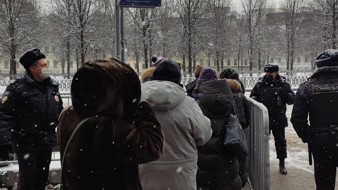 В Москве начались первые задержания