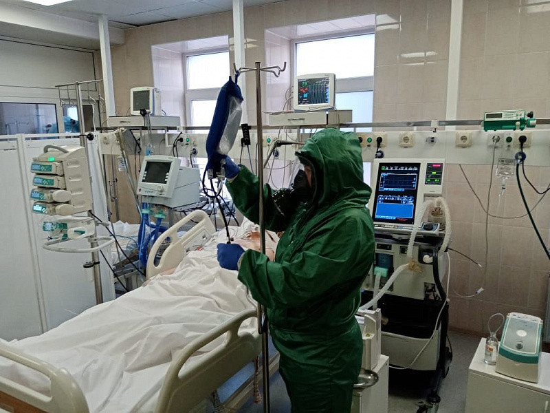 Россияне начали массово оформлять страховку от коронавируса