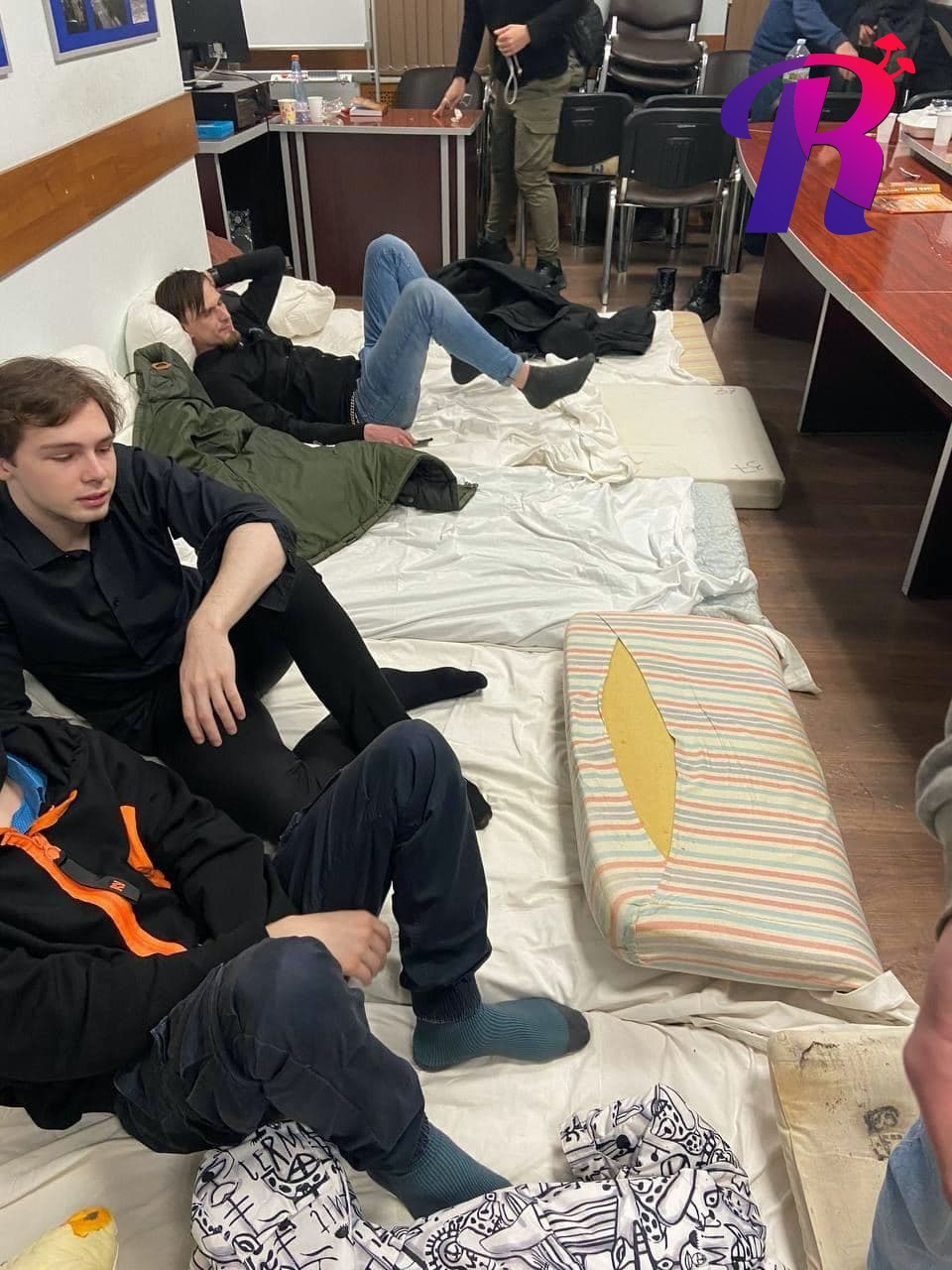 В московских отделах полиции не хватило места для задержанных