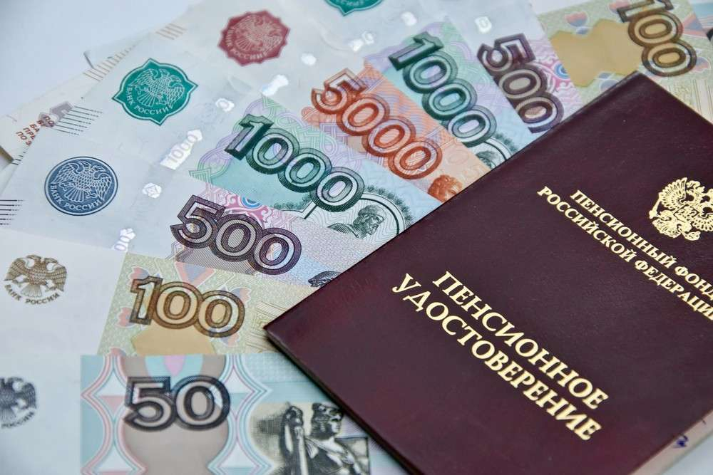 Кремль заявил о невозможности обеспечить россиян большими пенсиями