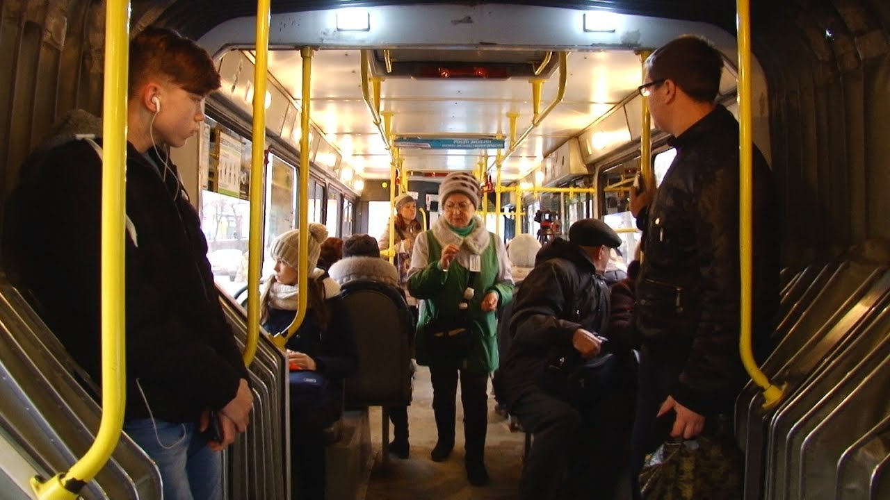 Принят закон, запрещающий высаживать из транспорта детей-безбилетников