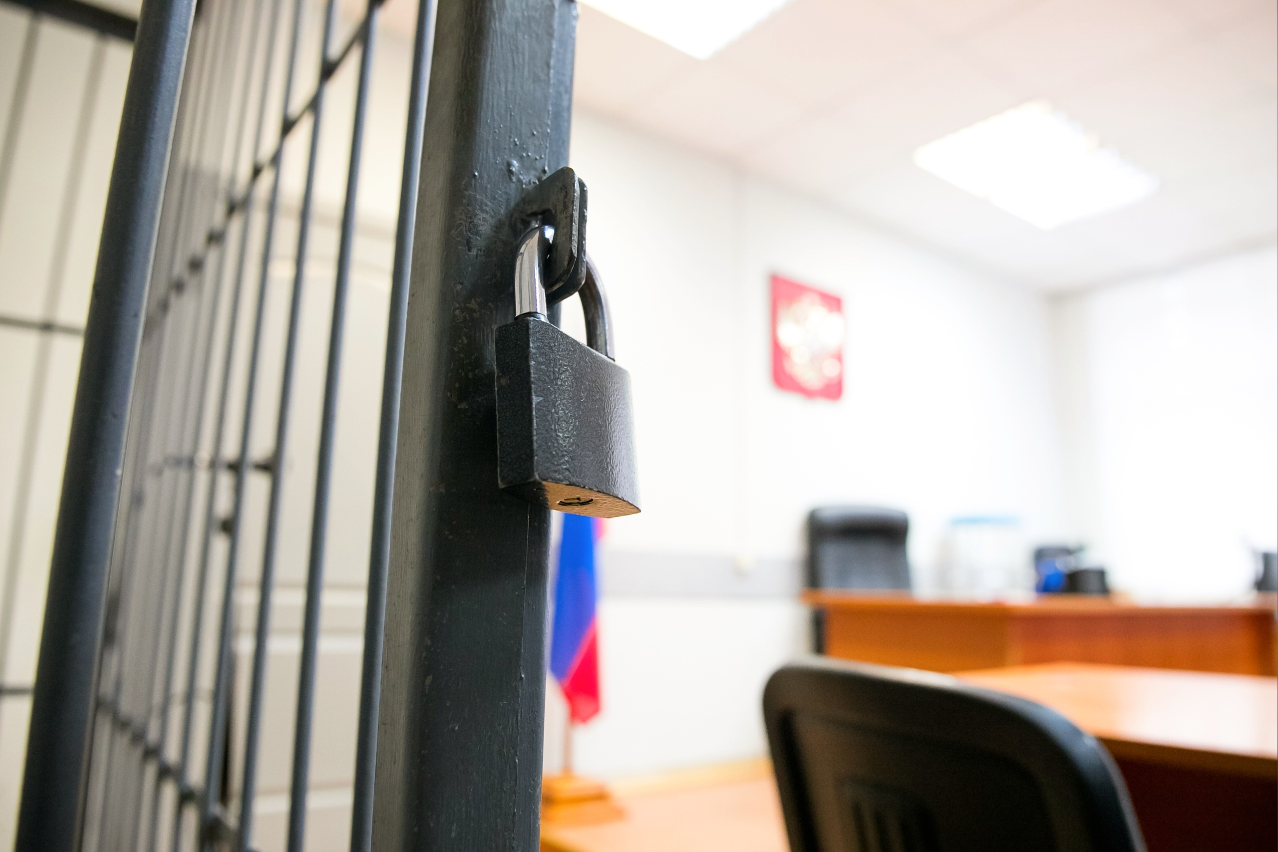 В Чертановском суде мужчина пытался себя зарезать