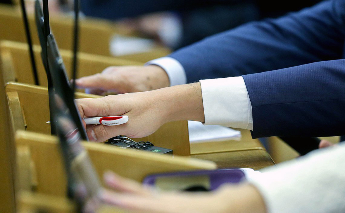 Госдума введет штраф за отсутствие упоминания статуса террористических организаций