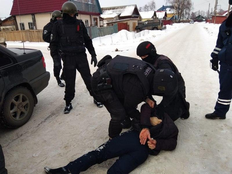 Троих подозреваемых в хищении 8 миллиардов рублей у Сбербанка задержали