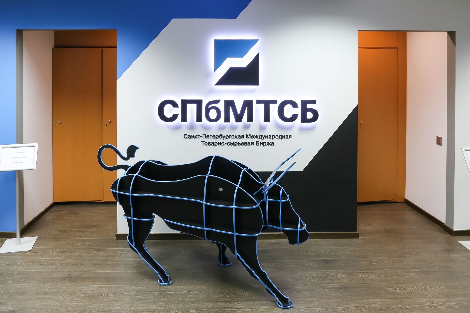 Цена на бензин будет расти в пределах 4%. Аналитик обозначил проблемы топливного рынка России