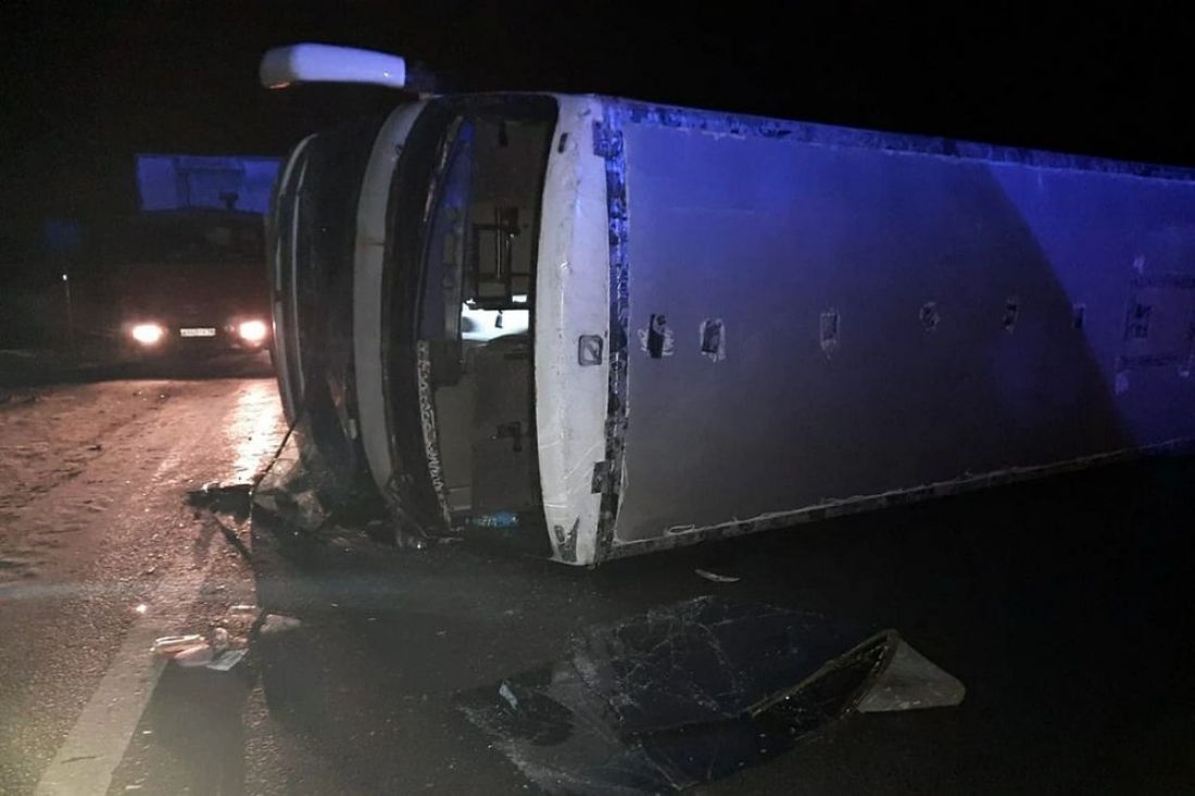 Под Рязанью опрокинулся автобус с 58 пассажирами