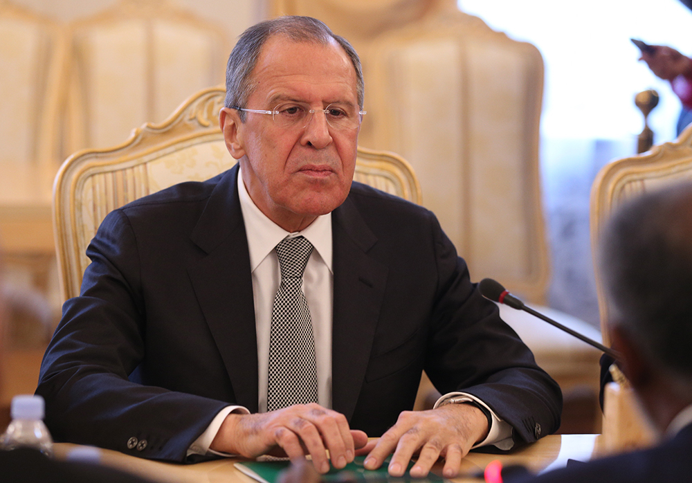 Лавров считает, что нужно отходить от Западных платежных систем