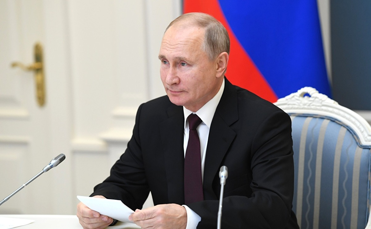 Путин отменил возрастные ограничения для назначаемых чиновников