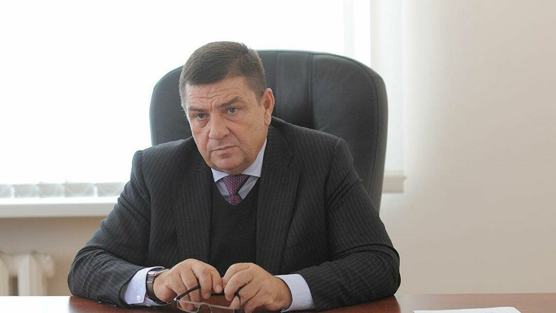 Мэр Майкопа задержан по подозрению в вымогательстве